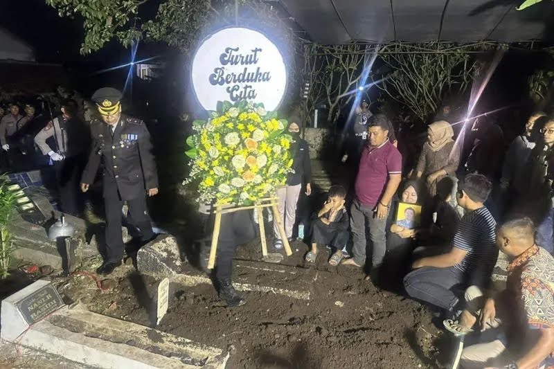 Tiga korban tewas dalam insiden Pesta Rakyat di makamkan